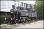 Denkmal Dampflok 375.694 am 15.10.2016 am Hausbahnsteig im Bahnhof Nyiregyhaza.