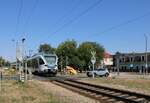 Der Bahn�bergang an der Balaton utca, am 30.07.2026 in Si�fok.