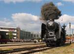 Internationale Lokparade am 18.09.2004. im Ungarischen Eisenbahnmuseum, Budapest - die lgefeuerte MV 424 247 
