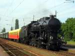 MV 424 009 mit Nostalgiezug am 04.06.2005.