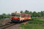 Bzmot 252 mit dem 9855 an der Ausfahrt von Zalaszentivan (22.05.2007)