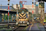 460 023-3 rangiert in Budapest-Keleti pu (HU) an einen eben eingefahrenen Regionalzug, um die Wagen abzustellen.