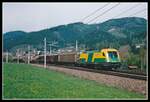 1047 504 mit Güterzug bei Kindberg am 30.04.2003.