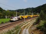 Die 470 501 mit einem KLV-Zug am 09.09.2017 unterwegs bei Wernstein.