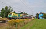 Mit dem IC 640  Paracelsus Universitt Salzburg  im Gebck  ist die 1047 503 am 08.09.2010 ber die Westbahn zwischen Gunskirchen  und Lambach gerauscht.