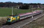 GySEV 1047 501-0 vor BB IC 640  Paracelsius Universitt Salzburg  von Wien nach Salzburg, Westbahn, KBS 101 Salzburg - Linz, fotografiert bei Wallersee-Zell am 30.03.2010