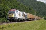 470 501 (Sissy) mit Gterzug bei Pernegg am 16.07.2013.