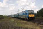 480 018 als IC 764 Paprika am 02.08.2012 beim Halt Cegldi szllsok.