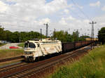 Die Budamar Group 240 083 mit einem Leerkohlenzug in Richtung Rajka kurz nach Komárom.