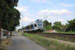 MÁV-START 415 033 + 415 xxx als IC 846   Tópart  von Budapest-Déli nach Nagykanizsa, am 24.07.2025 in Siófok.