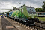 M�V H-START 480 010  Z�ld �ton J�runk  mit dem IC 873  Balaton  nach Budapest-D�li, am 20.04.2024 in Keszthely.