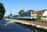 Den IC 1206 'Agram' von Budapest-Keleti nach Zagreb GK bespannte am 29.07.2026 in Si�fok die M�V 433 159.
