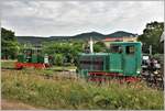 D04-601 der Waldbahn Szob - Márianosztra Kisvasút und C-50 3739 der Transbörzsöny Kisvasút, Szob-Nagybörzsöny in Márianosztra, wo umgestiegen werden muss.