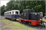 Kindereisenbahn Budapest. Geführte Besichtigung der Depotwerkstätte in Hüvösvölgy. Scienentraktor 9855 8234 303-6. (10.06.2017)