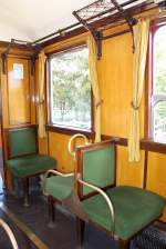 1.Klasse Abteil des ABa mot 2, aufgenommen am 08.September 2013 im Bf.