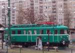 Oldtimer-Triebwagen 86 der HEV am 20.01.2007 in Budapest-Csepel, lieber htte ich ihn ohne die Dekoration davor von der anderen Seite aufgenommen, aber da htte ich  Nichtffentliches Betriebsgelnde 