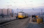 Budapest BKV SL 33: Der Tw 1604 hlt am Morgen des 20. Oktober 1979 an der Arpad hid (: Arpadbrcke).