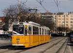 Tw.1363 zieht nach einem Verstärkereinsatz in den Betriebsbahnhof Kelenföld ein.