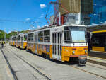 Stra�enbahn Budapest Zug 4159 auf der Linie 1 nach B�csi �t in Kelenf�ld, 19.06.2026.