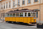 Tw.1950 (ex. Budapest 1055) steht als Cafetram an der ehemaligen Abfahrtsstelle der Überlandlinie nach Kiskundorozsma in der Somogyi utca in Verwendung. (28.01.2017)