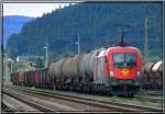 GySev Taurus 1116 064 mit einem Gterzug im Bahnhof Knittelfeld.