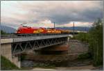 Taurus Tandem 1116 065 GySev und EM-Lok 1116 232  Spanien  fahren mit dem Gterzug 54056 ber die Plsbrcke in Zeltweg.