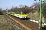 GySEV 430 332-5 mit dem R 9915 von Sopron nach Gyr am 08.Mrz 2014 am Stadtrand von Sopron.
