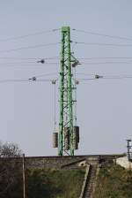 Fahrleitungsmast bei der Brcke ber die Gyri Utca in Sopron am 08.Mrz 2014.