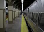 Die Bahnsteige im Untergeschoss des New Yorker Grand Central Terminal sind extrem schmal.