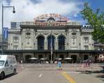 Straßenansicht der Denver Union Station am 15.5.2019, die sich seit meinem ersten Besuch 1999 nicht verändert hat.