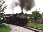 Dampflok 610 der Tennessee Valley Railroad mit Dampfzug 101 East Chattanooga-Grand Junction auf Bahnhof Grand Junction (State of Tennessee) am 30-08-2003.