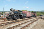 Rahway Valley #15 mit einem kurzen Güterzug in der Steamtown National Historic Site in Scranton, PA am 06.08.2022.