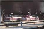 MBTA (Massachusetts Bay Transportation Authority) F40PH und GP-40MC in Boston South Station. (Archiv 07/1998)