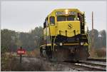 EMD GP-40 3040 der New York, Susquehanna and Western Railway, auch Susie-Q genannt, rangiert auf dem Gelände der Gold Star Feed & Grain Mill in Sangerfield NY.