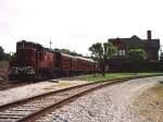 1829 (ex-US Army) mit Zug 200 Grand Junction-Chattanooga Choo Choo auf Bahnhof Grand junction am 30-8-2003.