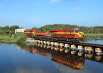 813 & 814 pass St Augustine whilst hauling FEC226-24, 2300 Hialeah - Bowden, 25 June 2018