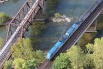 8.10.2013 Harpers Ferry, WV. Amtraks 91+95 ziehen den Capitol Limited von Chicago nach Washington, DC ber den Potomac River.