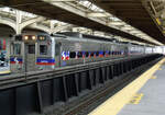Silverliner IV SEPTA 159, Philadelphia 30th Street Station, obere Platform, 22.06.2012.