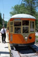 Tramwagen #355 in der Station Blacklog Meadows (Rockhill, PA, 6.6.09)