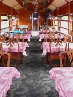 Auch in diesem Speisewagen gibt es am Ende einen schnen gusseisernen Ofen (Strasburg, 02.06.09).