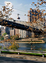 Roosevelt Island Tramway in New York City (USA 1984)