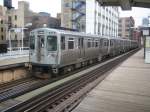 Hochbahnwagen an der Station  Chicago  in Chicago