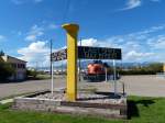 Denkmal fr den letzten Nagel der in die Strecke der Milwaukee Road von Chicago nach Seattle geschlagen wurde. Aufgenommen am 13.09.2013 in Deer Lodge.