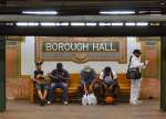 SUBWAY PEOPLE II: in der New Yorker Station  Borough Hall . 20.6.2014