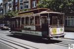 Wagen #4 der San Francisco Municipal Railway wurde soeben auf der Drehscheibe in der Taylor Street gewendet und wartet jetzt auf seinen nchsten Einsatz.