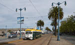 Am 22.5.2020 war Wagen 1011 der Muni als Linie E auf dem Weg von der 4th & King Street zum Pier 39.