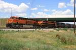 3.7.2011 Boulder, CO. 3 verschiedene Loks vor einem Gterzug Richtung Denver.

BNSF ES44DC 7869
Kansas City Southern EMD SD70ACe 4030
CSX ES44AC 906