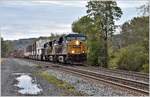 CSX doublestacker mit GE ES44AH bei Palatine bridge Richtung Buffalo.