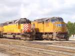 Eine CEFX und eine Union Pacific Engine in Sd-West Kansas am 28.05.2006