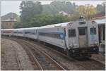 Metro North Zug der Hudson Line nach Poughkeepsie fährt aus Peekskill aus.